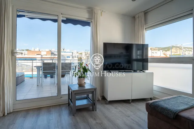 Ático con terraza y vistas despejadas en San Sebastián - foto 3
