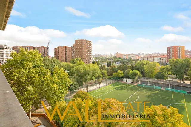 Precioso ático con terraza y vistas en Adelfas — 25