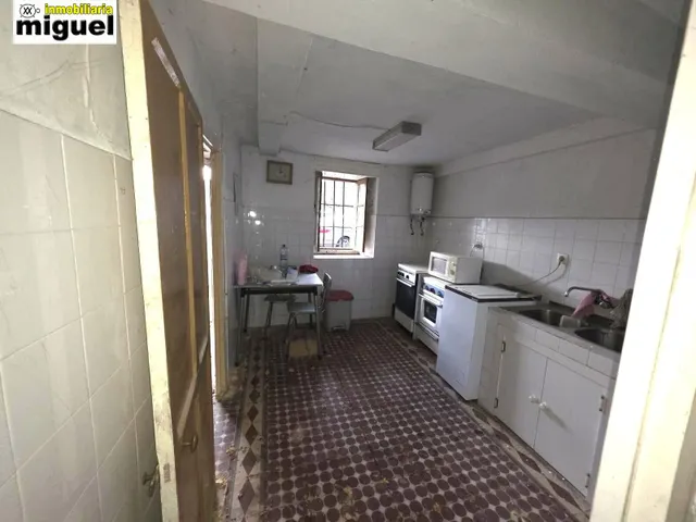 Se vende gran casa de piedra con cuadra anexa en Herrerías — 16