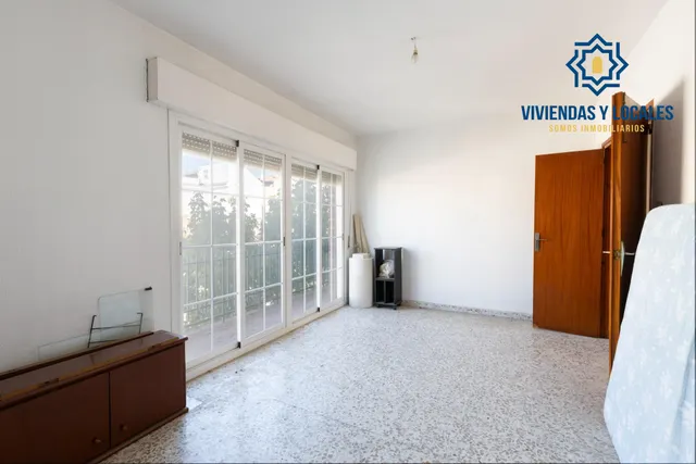 Edificio con gran potencial de inversión en La Zubia — 45