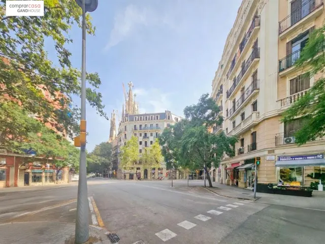 Piso Reformado en Sagrada Familia-Rosselló — 10
