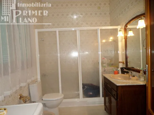 VIVIENDA EN UNA DE LAS PRINCIPALES CALLES DE TOMELLOSO — 25