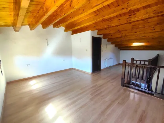 Casa 3 habitaciones 267m² en venta - AVDA. PARRIZAL — 34