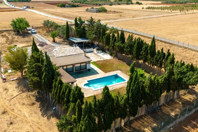 ESPECTACULAR FINCA RÚSTICA CON MOLINO EN MURO — 40