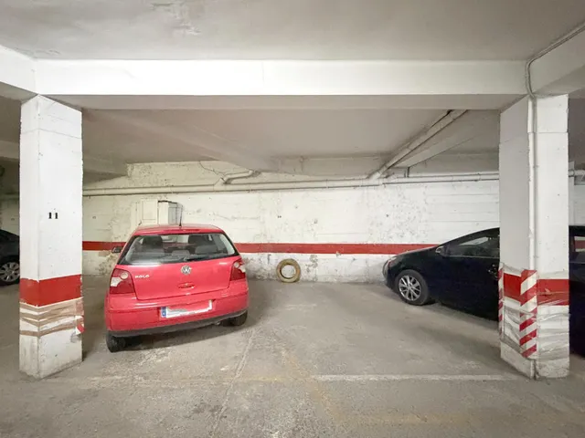 Se vende plaza de garaje para coche grande o suv en la magdalena - Zaragoza — 6