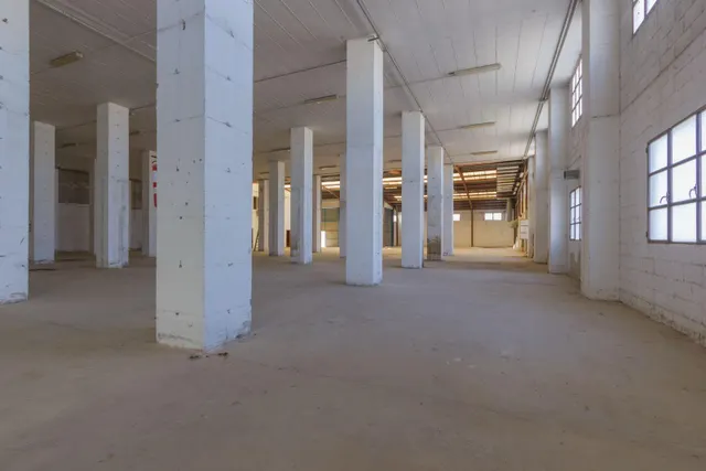 Nave industrial de 1.500 m2 en calle Ciudad de Sevilla — 8