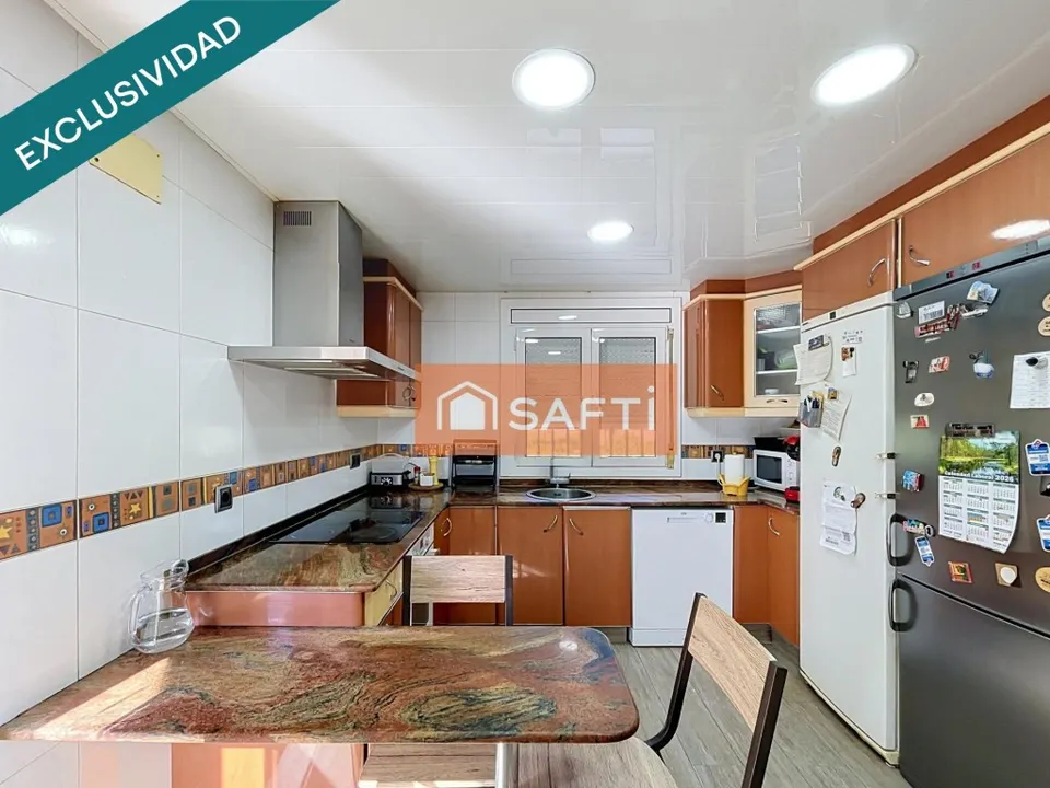 Una casa muy elegante  para disfrutar lista para entrar a vivir.