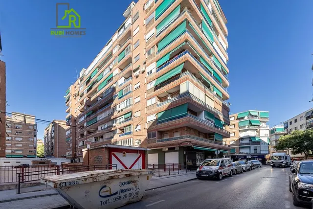Piso reformado junto avenida cadiz — 35