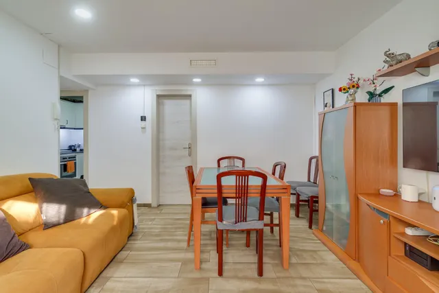Espectacular piso, muy luminoso y listo para entrar a vivir en Prat de Llobregat!! — 13