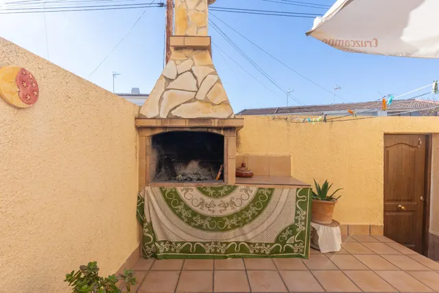 Dúplex reformado en Los Balcones: sol, comodidad y ubicación estratégica — 18