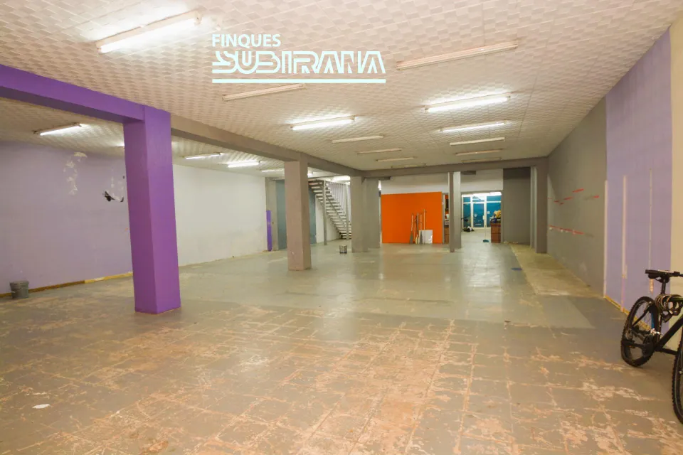 LOCAL COMERCIAL EN VENDA  A IGUALADA - BARRI DEL SANT CRIST