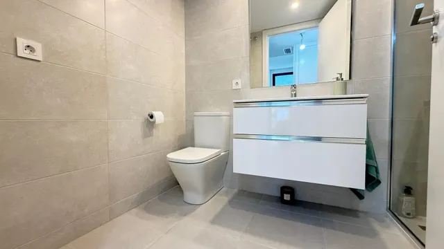 Moderno Piso en Alquiler enLloreda Badalona - €1600 — 12