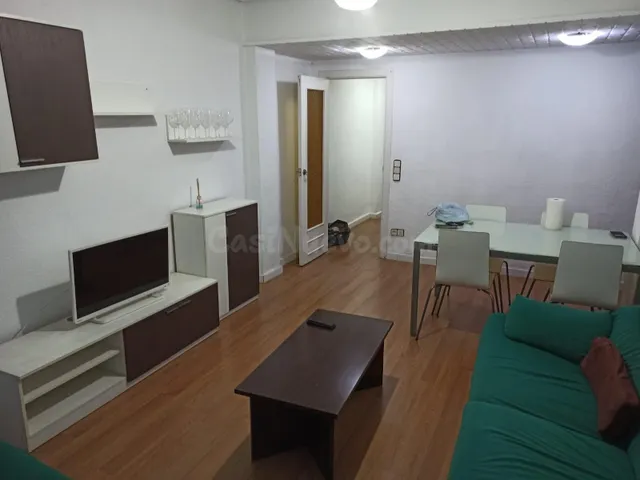 PISO EN ZONA TRES FORQUES - foto 4