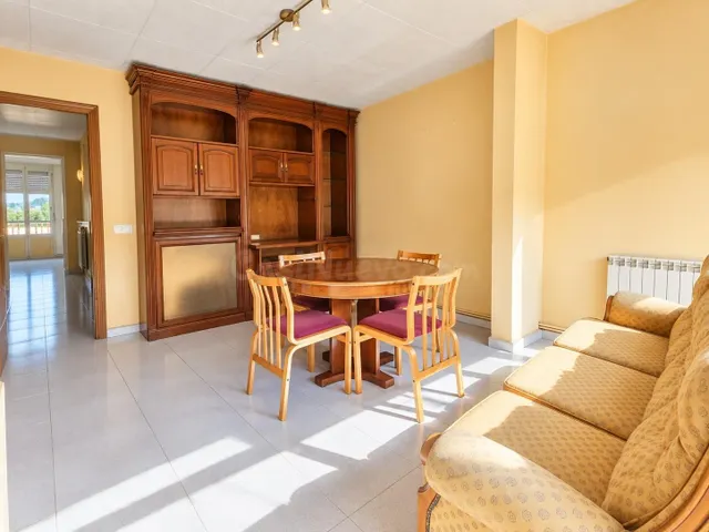 Piso de 3 habitaciones en Valls de Torroella, Sant Mateu de  - foto 2