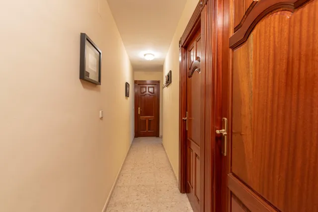 Complejo industrial con vivienda en Alhendín con 2500 metros cuadrados — 30