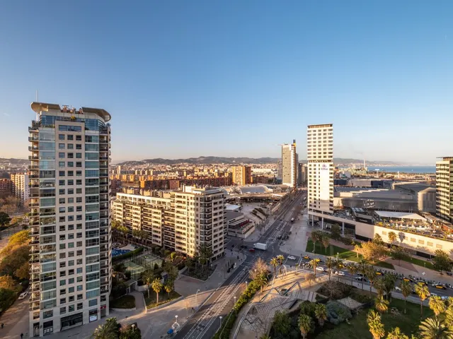 `PISO CON VISITAS PANORAMICAS — 13