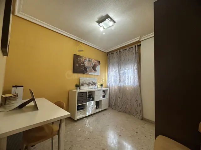 Dúplex de 4 dormitorios, cochera y patio en San José — 5