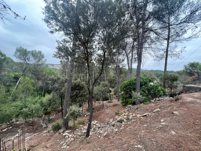 Parcela de 640 m2 a Castellnou de Bages
