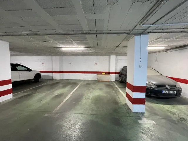 Piso con terraza, vistas al mar y plaza de garaje en Arroyo de la Miel, Benalmádena — 47