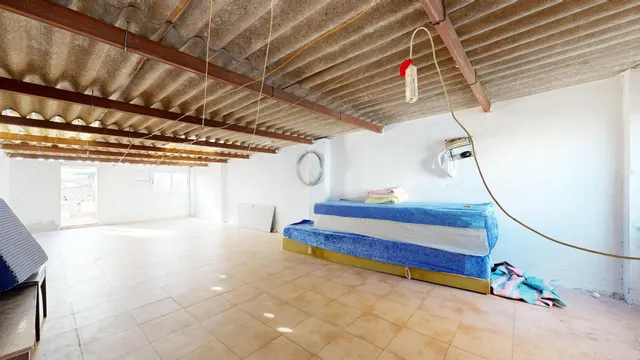 BONITA CASA EN EL CENTRO DE ALBALAT DE LA RIBERA — 50