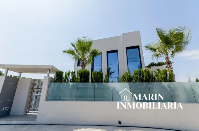 VILLAS DE LUJO EN LA DEHESA CAMPOAMOR ( ORIHUELA COSTA) - foto 4