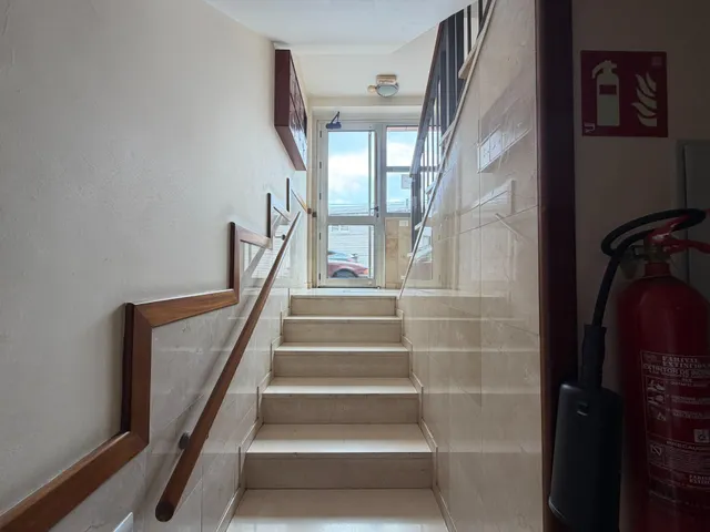 Piso 3 dormitorios con patio, suite y 2 plazas de garajes en Telde — 25