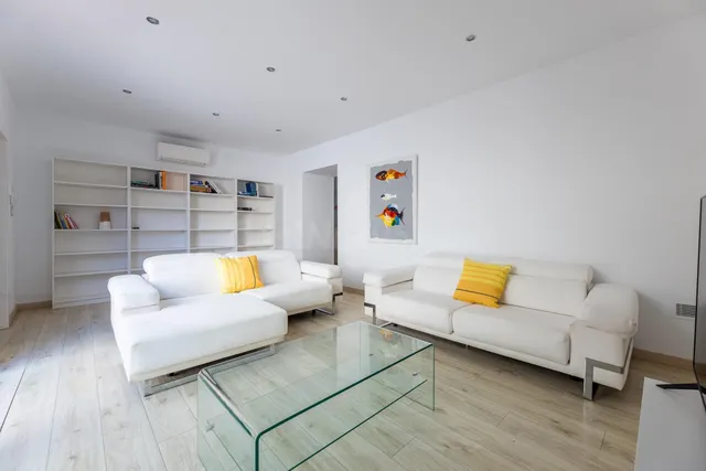 Encantadora Casa en el Corazón de Sineu - Reformada y Lista  - foto 2