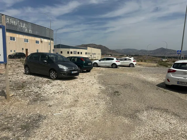 Parcela de terreno industrial — 3