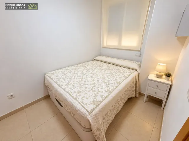 Para entrar a Vivir Piso de 3 Dormitorios, 2 Baños, Cocina Independiente, Comedor-Estar, Terraza y Piscina Comunitaria — 15