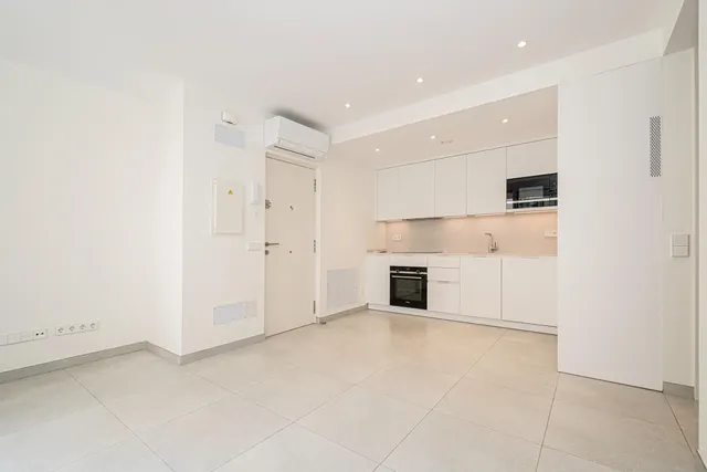 Apartamento seminuevo de diseño junto al Paseo Mallorca — 6