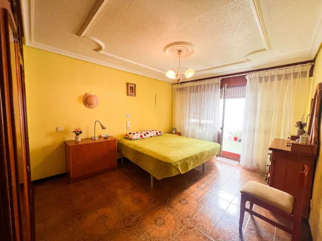 Adosado 5 habitaciones 340m² en venta - Zona Pueblo — 38