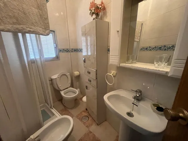 CASA EN DOÑA MENCIA CON LOCAL COMERCIAL — 10