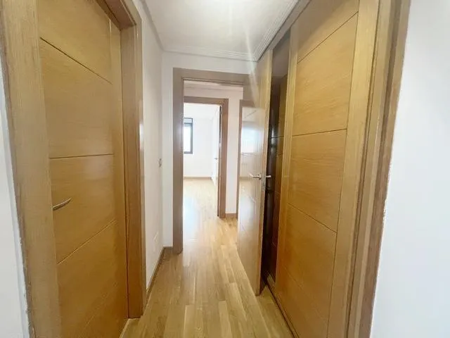Piso en Urbanización privada con piscina — 14