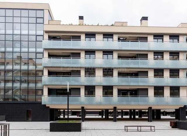 Local comercial 630m² en venta - La Manjoya-Parroquias Sur