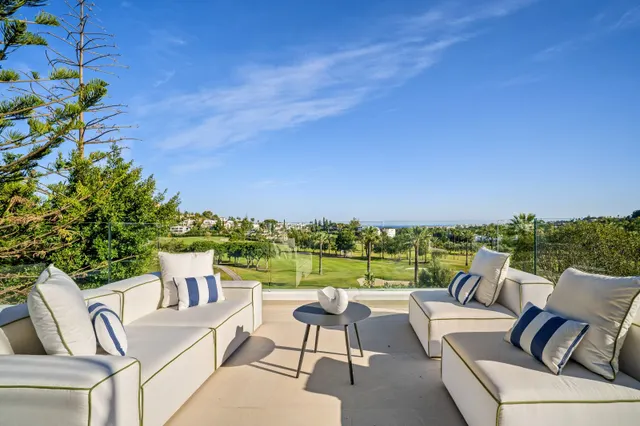 Villa 6 habitaciones 789m² en venta - Los Naranjos — 45