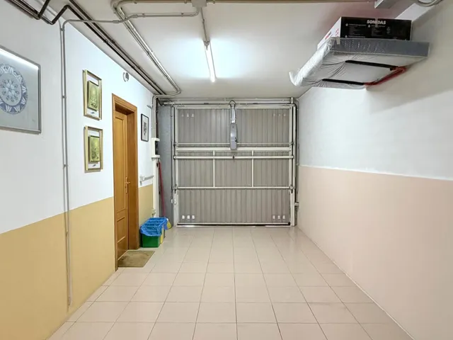 FANTÁSTICA CASA CON JARDÍN Y PISCINA!!! — 29