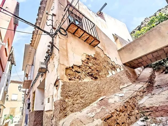 Venta de Piso en Isaac Peral Nº 14 Blanca (Murcia) - foto 2