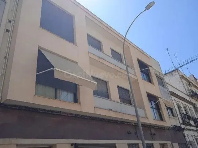 Se vende piso OKUPA en MuÑ±oz Seca Nº 18 Sevilla (Sevilla) - foto 2
