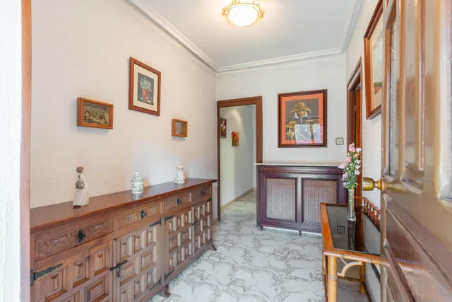 Casas, nave y fincas en venta en Caborana (aller) — 48