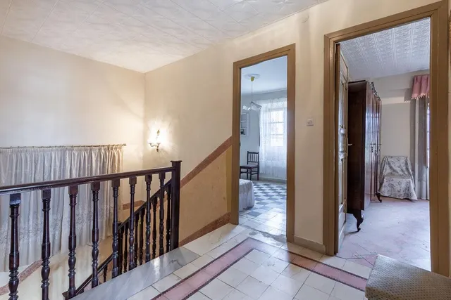 CASA CON MÁS DE 4000 METROS DE PARCELA EN MONACHIL — 37