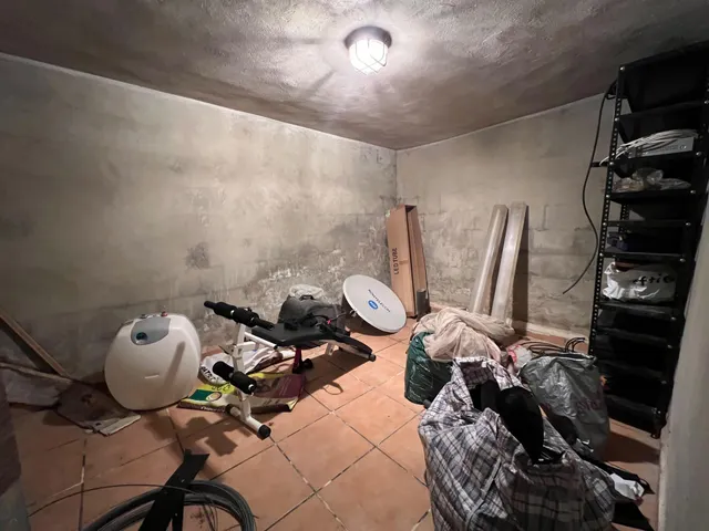CHALET URBANO MAS PARCELA EN CASINOS — 26