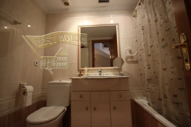 EXCLUSIVO CHALET ESQUINERO EN LA PATACONA — 43