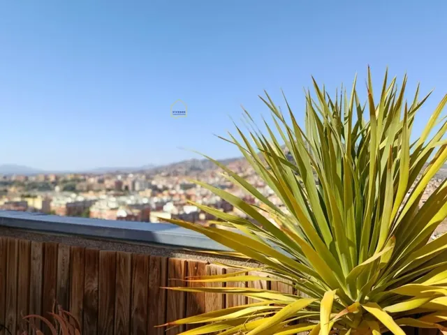 Ático de 4 dormitorios, 3 terrazas y piscina, a la venta en  - foto 4