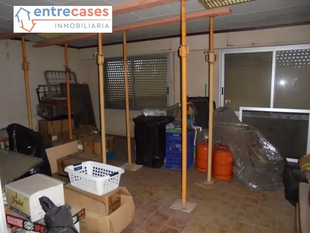 VENTA SOLAR INDUSTRIAL ZONA BALADRE PUERTO DE SAGUNTO CON VIVIENDA Y BAR — 34