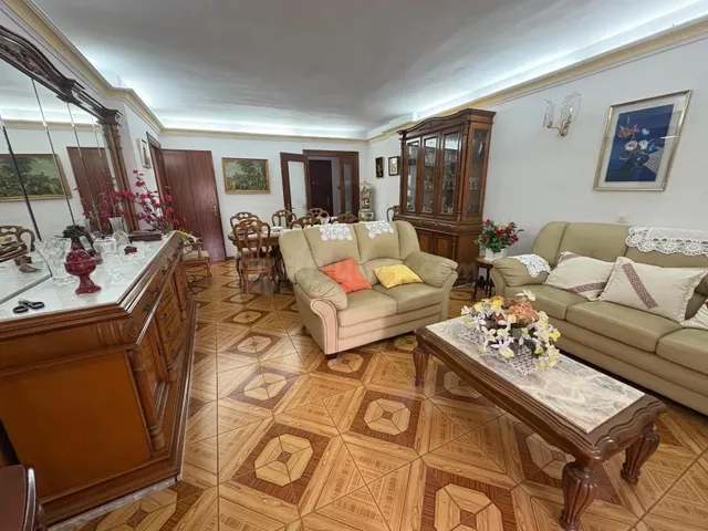 GRAN PISO CERCA DE PLAZA ALTA CON TERRAZAY GRANDES habitacio - foto 3