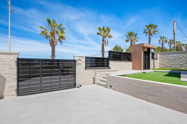 VILLA INDEPENDIENTE EN VENTA EN ALGORFA — 41