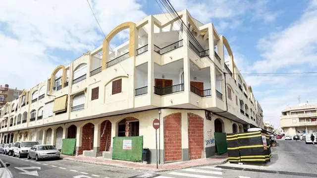 Moderno Apartamento en el Corazón de Torrevieja — 15