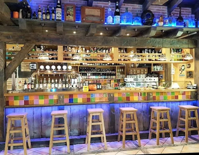 VENTA cerveceria San Juan en funcionamiento con Escenario y 