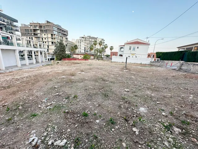 SOLAR URBANO EN VENTA EN CALPE A SOLO 80 METROS DE LA PLAYA DEL ARENAL !! — 24