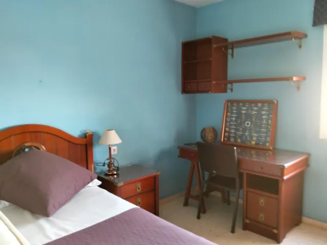 Se alquila habitaciones — 17